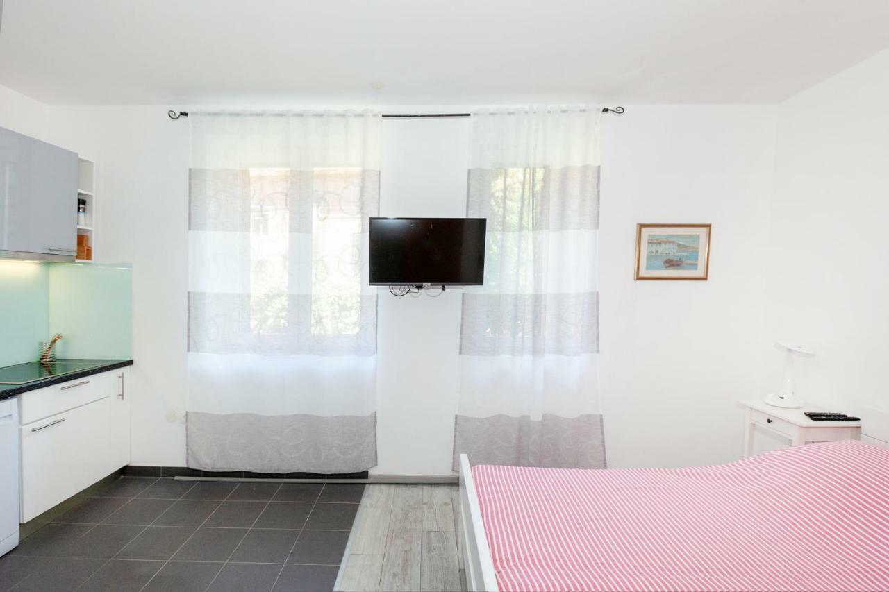 Studio Apartment Toma Сплит Экстерьер фото